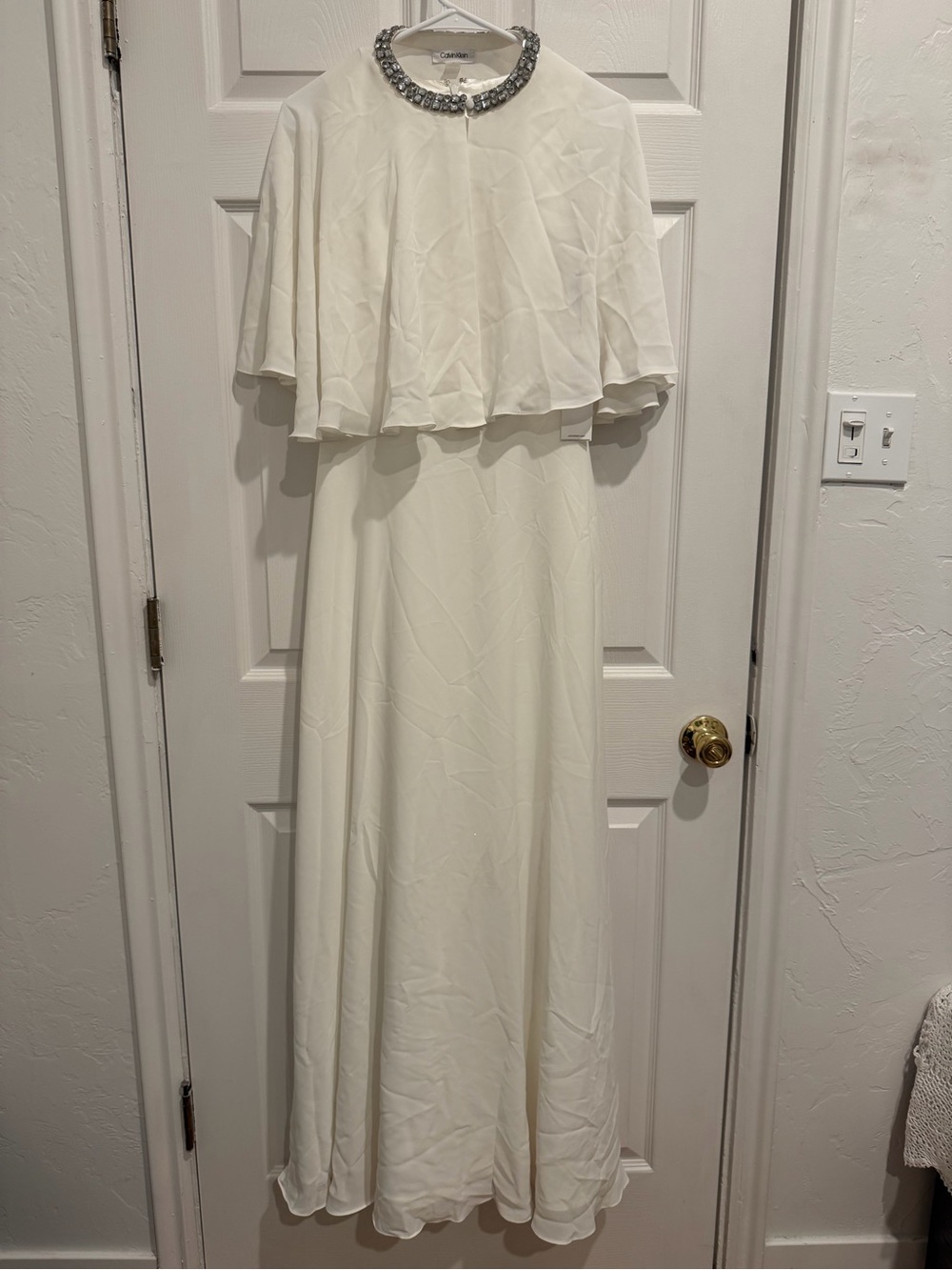 NWTs Calvin Klein Elegant White Cape Formal Dress with Embellished Neckline
